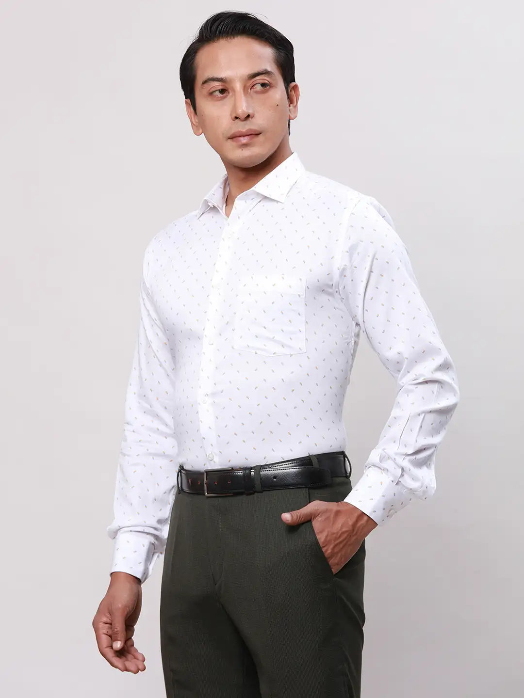 Park Avenue Men White Solid Slim Fit Cotton Blend Shirt