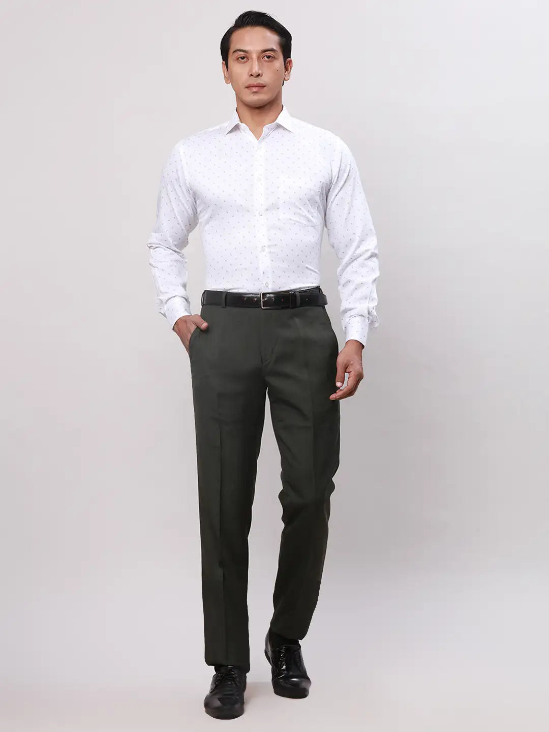 Park Avenue Men White Solid Slim Fit Cotton Blend Shirt