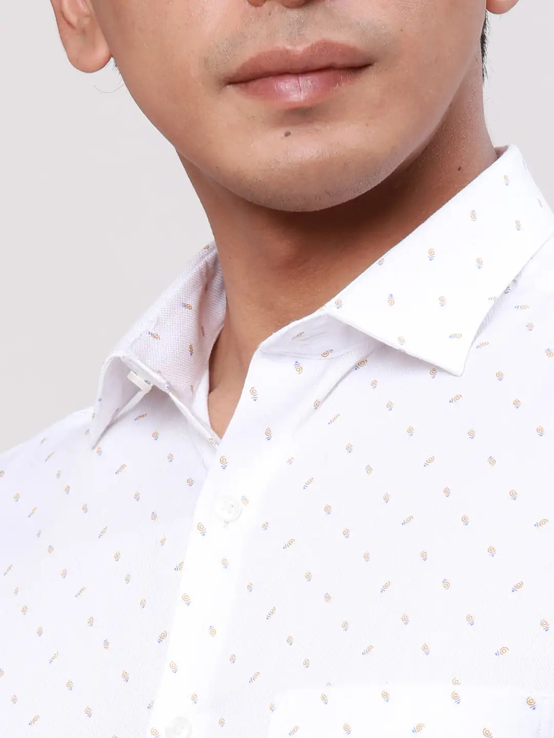 Park Avenue Men White Solid Slim Fit Cotton Blend Shirt