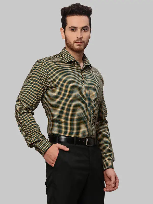 Men Slim Fit Green Shirt