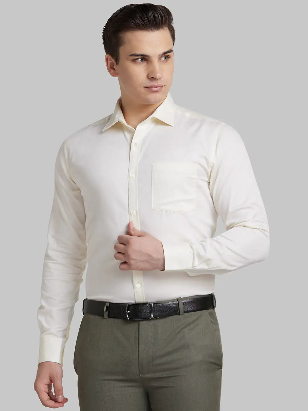 Men White Slim Fit Structure  Cotton   Shirts