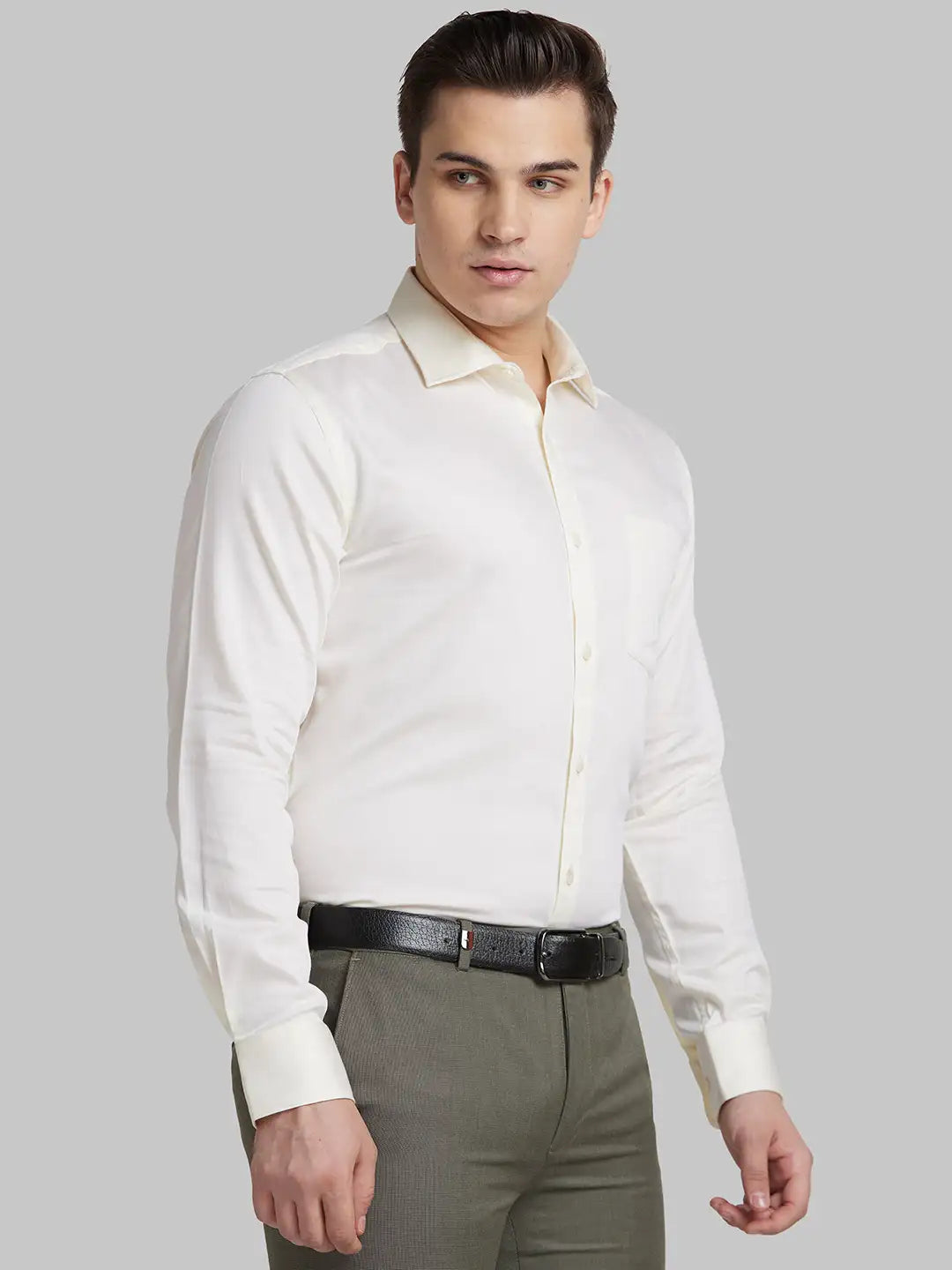 Men White Slim Fit Structure  Cotton   Shirts