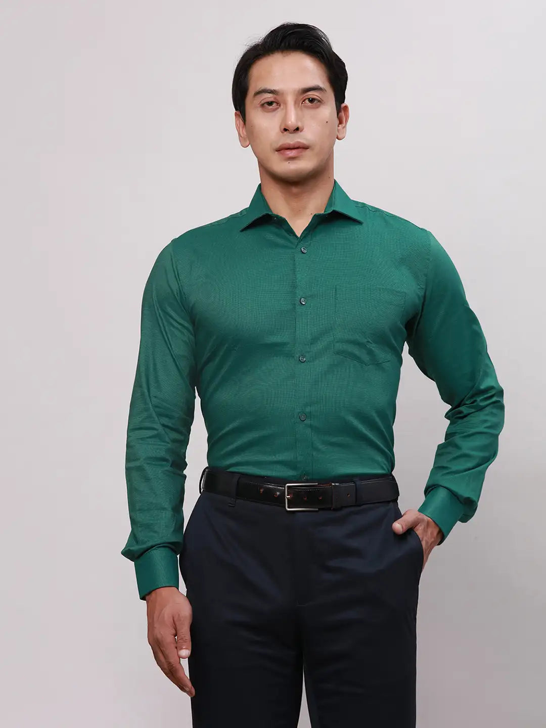 Park Avenue Men Red Slim Fit Self Design Cotton Polyester Full Sleeve Cut Away Shirt