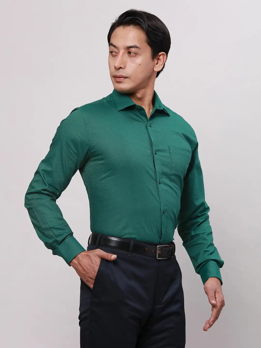 Park Avenue Men Red Slim Fit Self Design Cotton Polyester Full Sleeve Cut Away Shirt