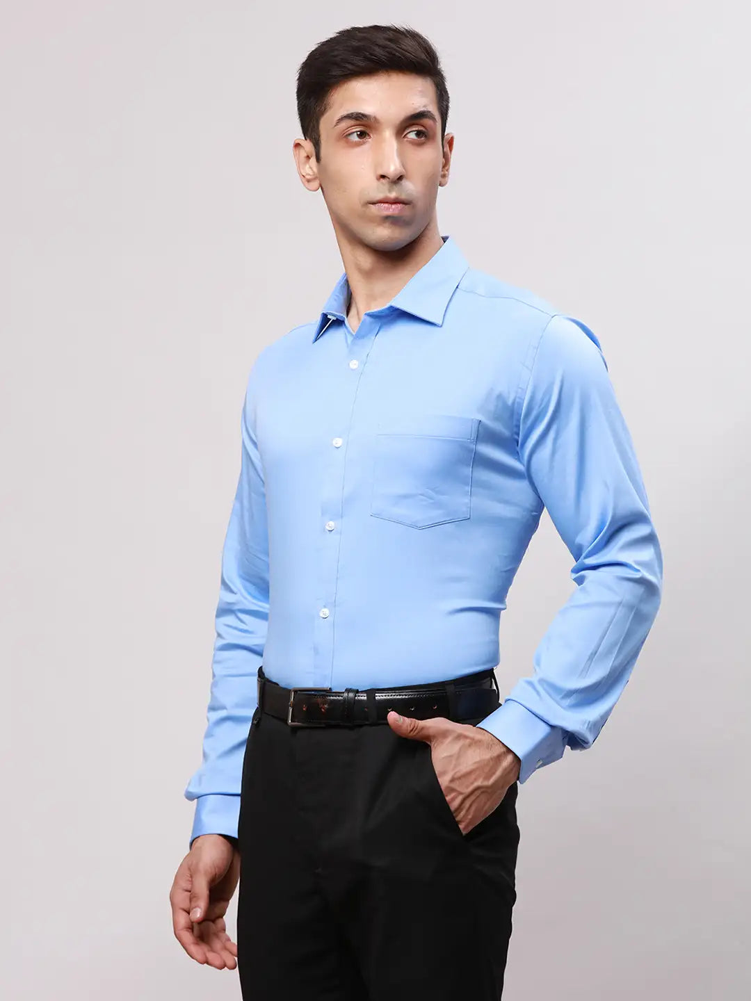 Park Avenue Men Blue Slim Fit Self Design Cotton Polyester Full Sleeve Cut Away Shirt