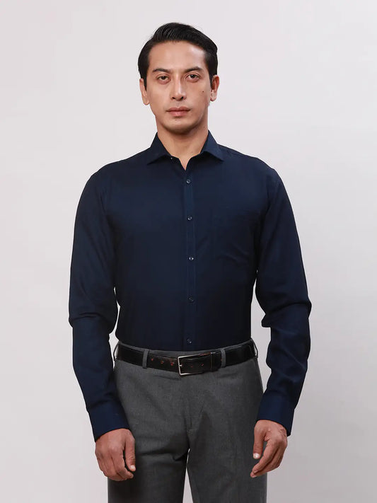 Park Avenue Men Green Solid Slim Fit Cotton Shirts