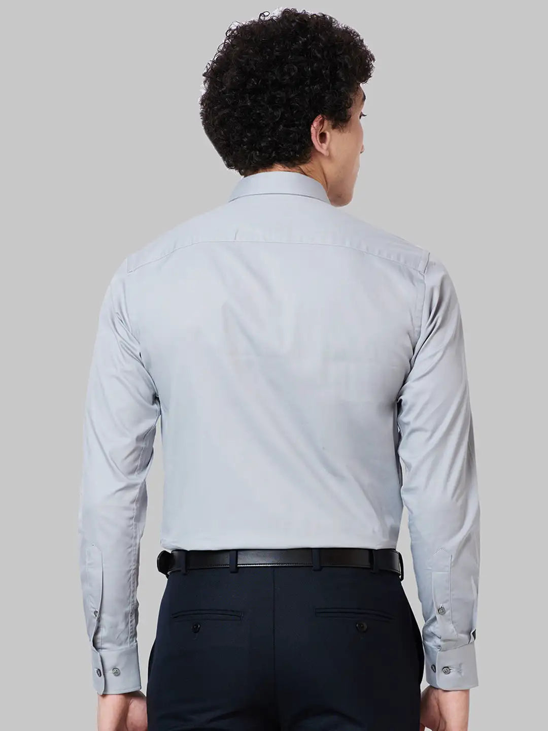 Men Blue Slim Fit Solid Cotton Blend Shirts