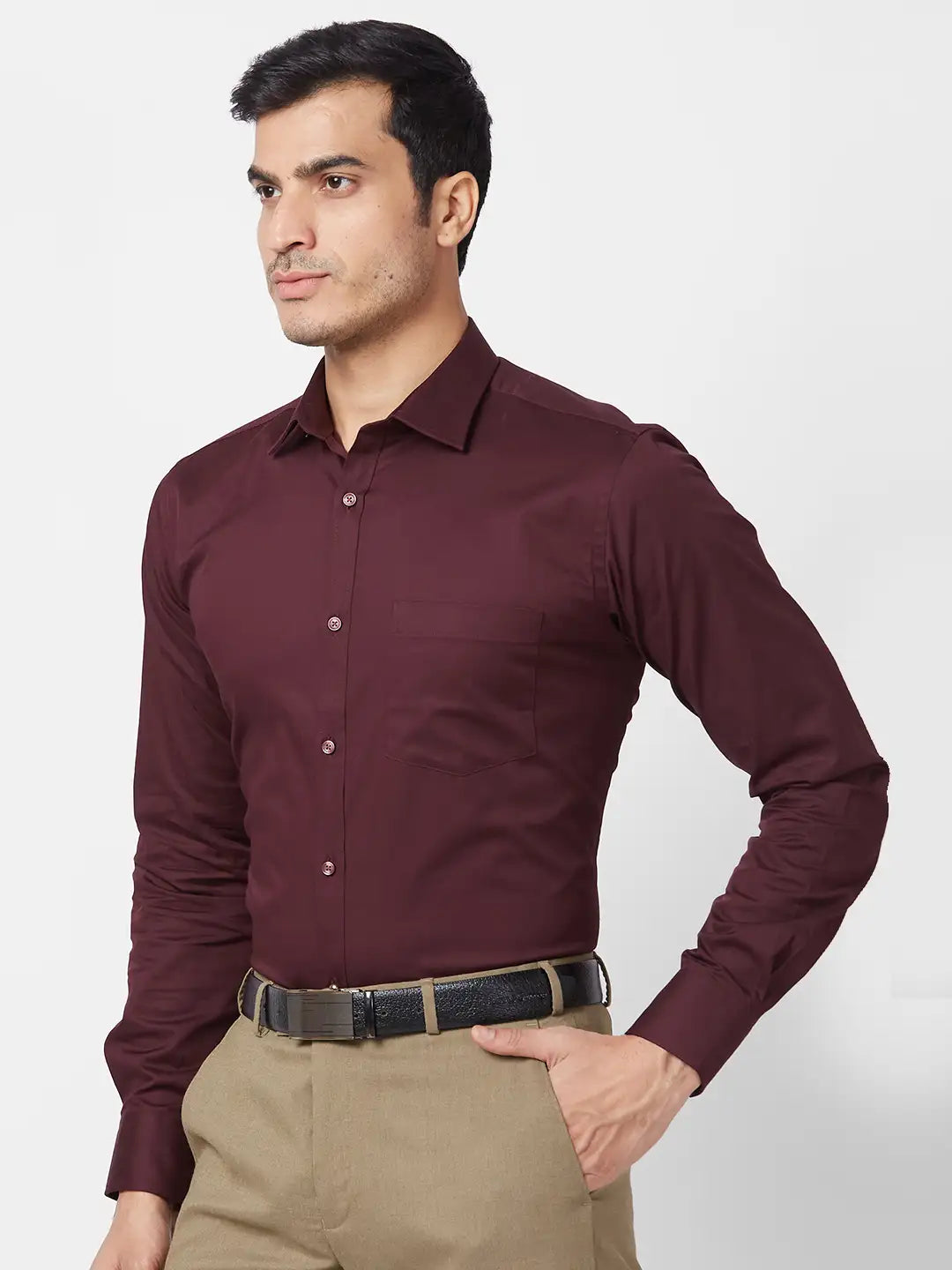 Park Avenue Men Blue Solid Slim Fit Cotton Blend Cutaway Collar Shirt