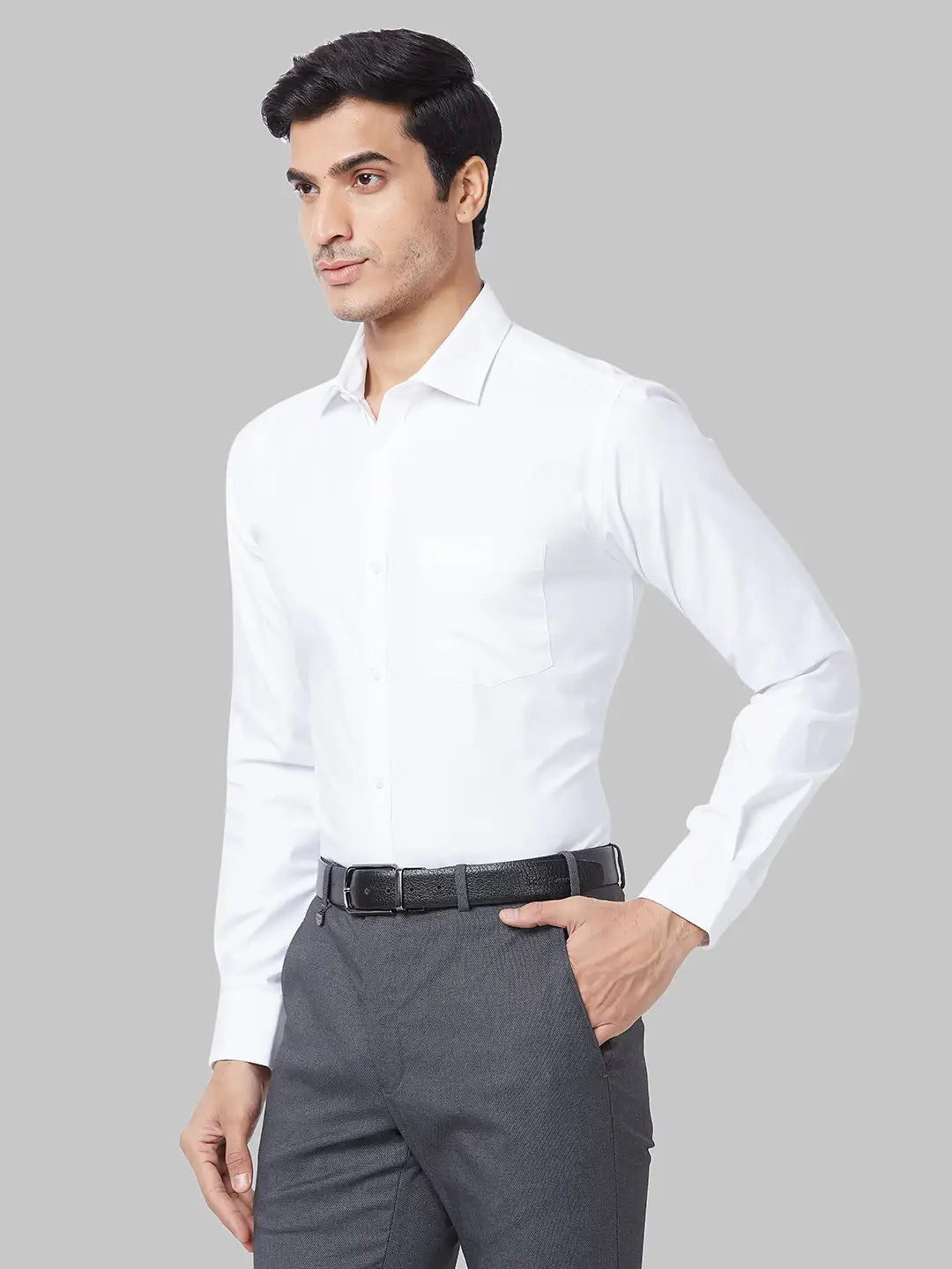 Men Blue Slim Fit Solid Cotton Blend Shirts