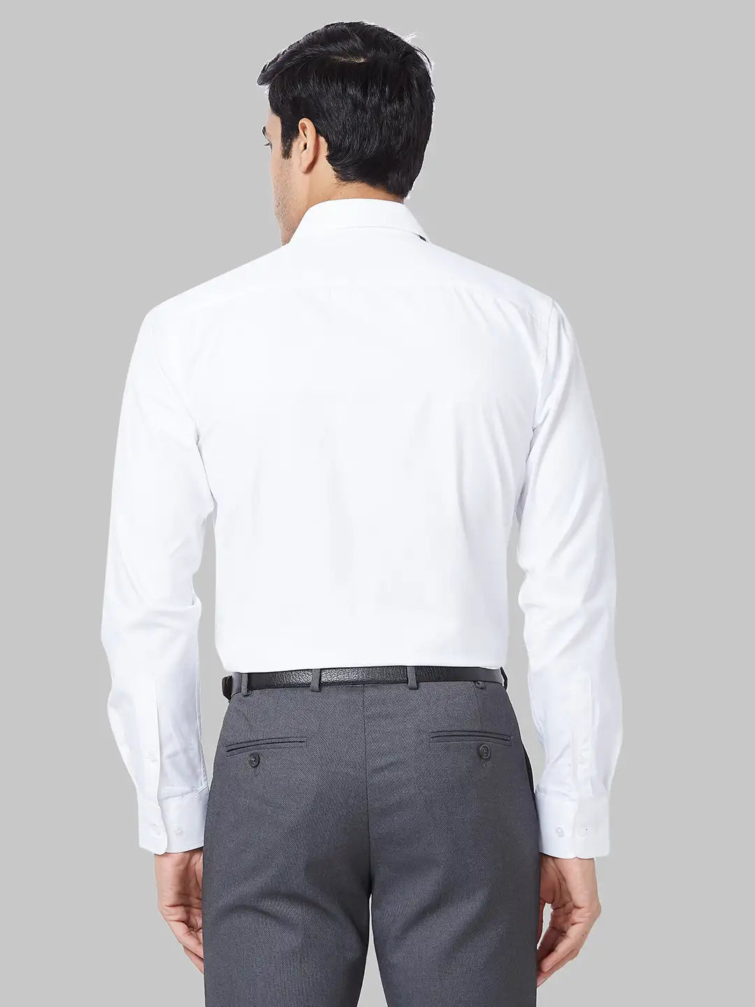 Men Blue Slim Fit Solid Cotton Blend Shirts