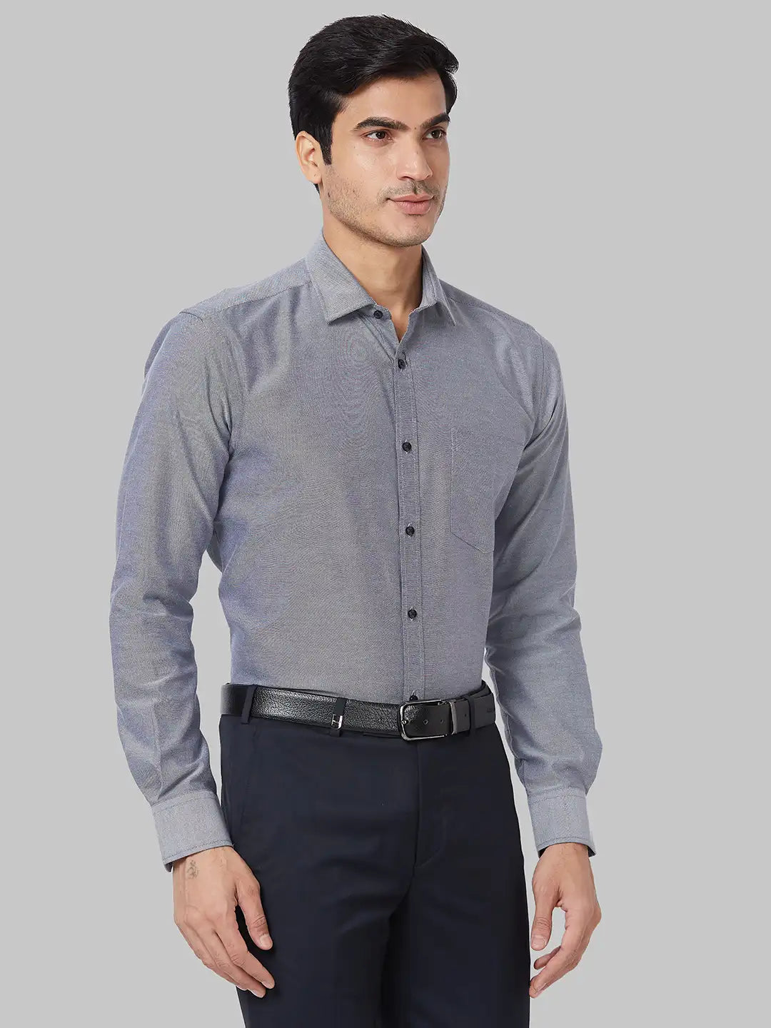 Men Blue Slim Fit Solid Cotton Blend Shirts