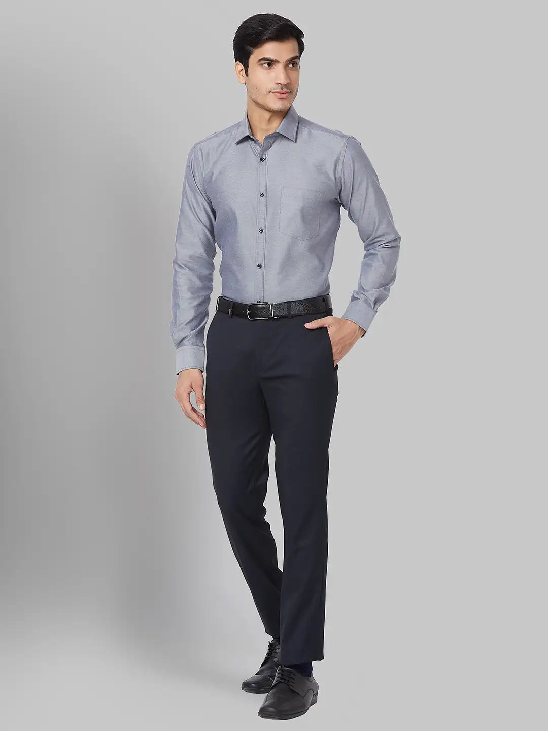 Men Blue Slim Fit Solid Cotton Blend Shirts