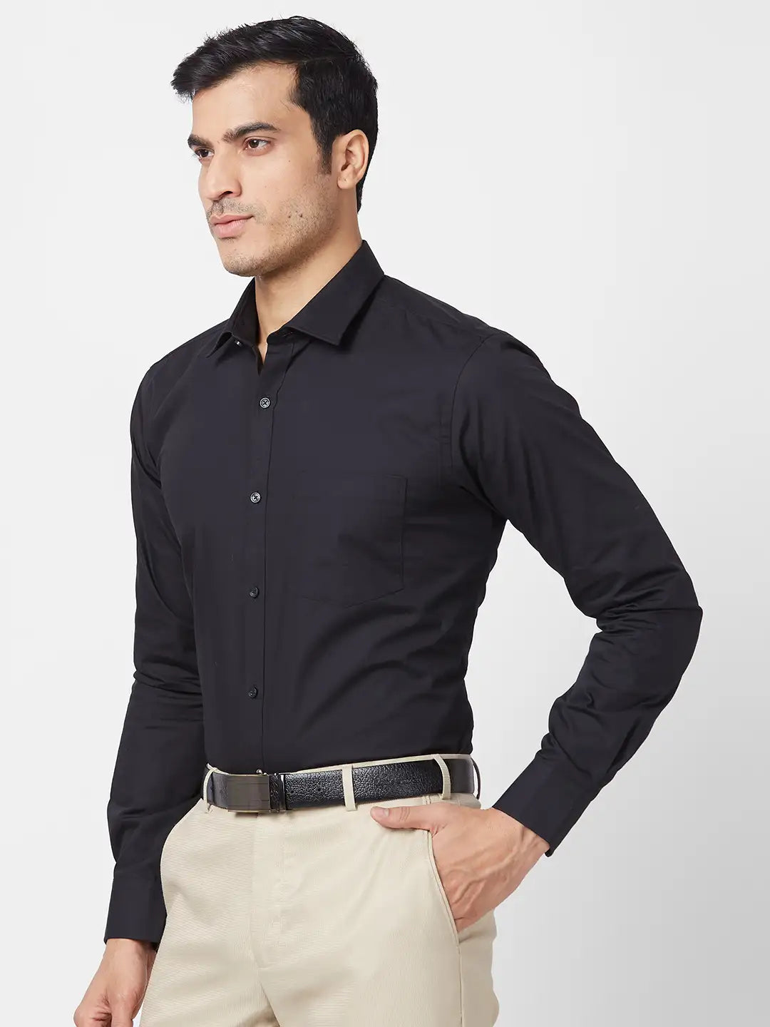 Park Avenue Men White Structure Slim Fit Polyester Blend Cutaway Collar Shirt