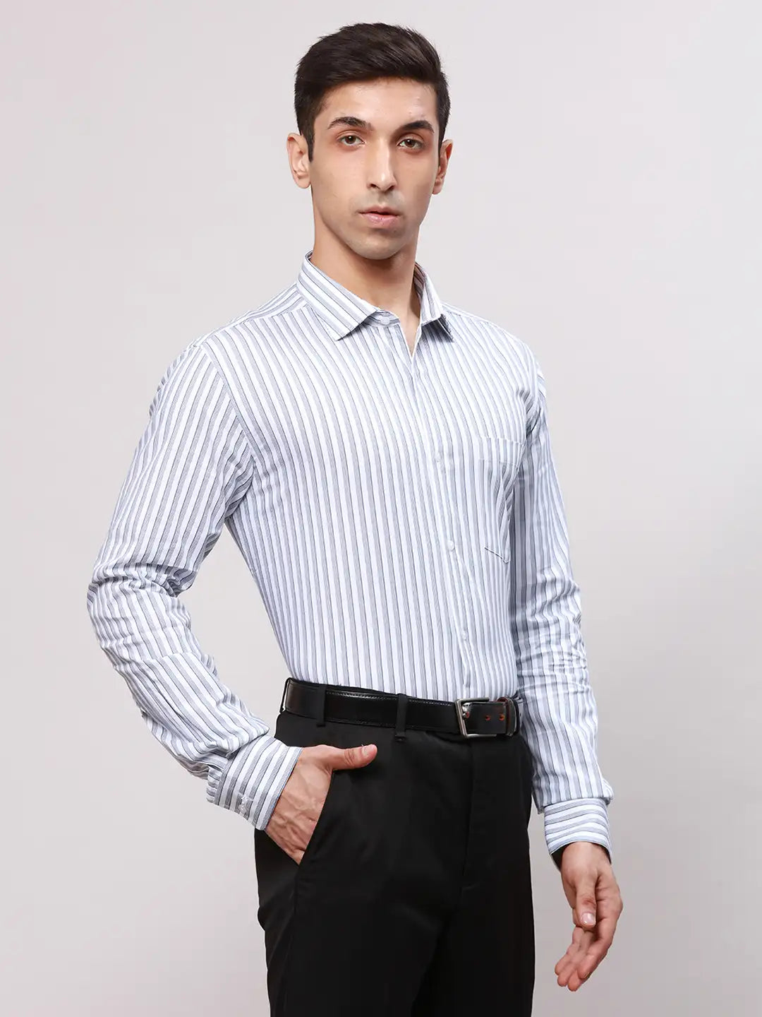 Park Avenue Men Blue Slim Fit Structure Cotton Shirts