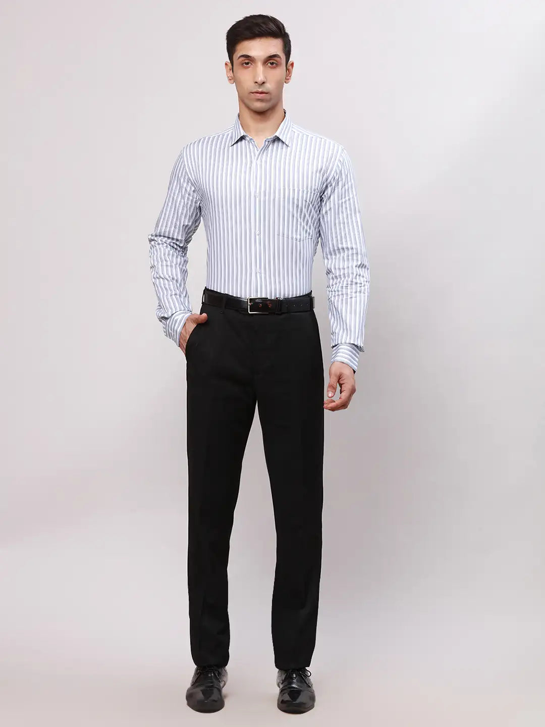 Park Avenue Men Blue Slim Fit Structure Cotton Shirts