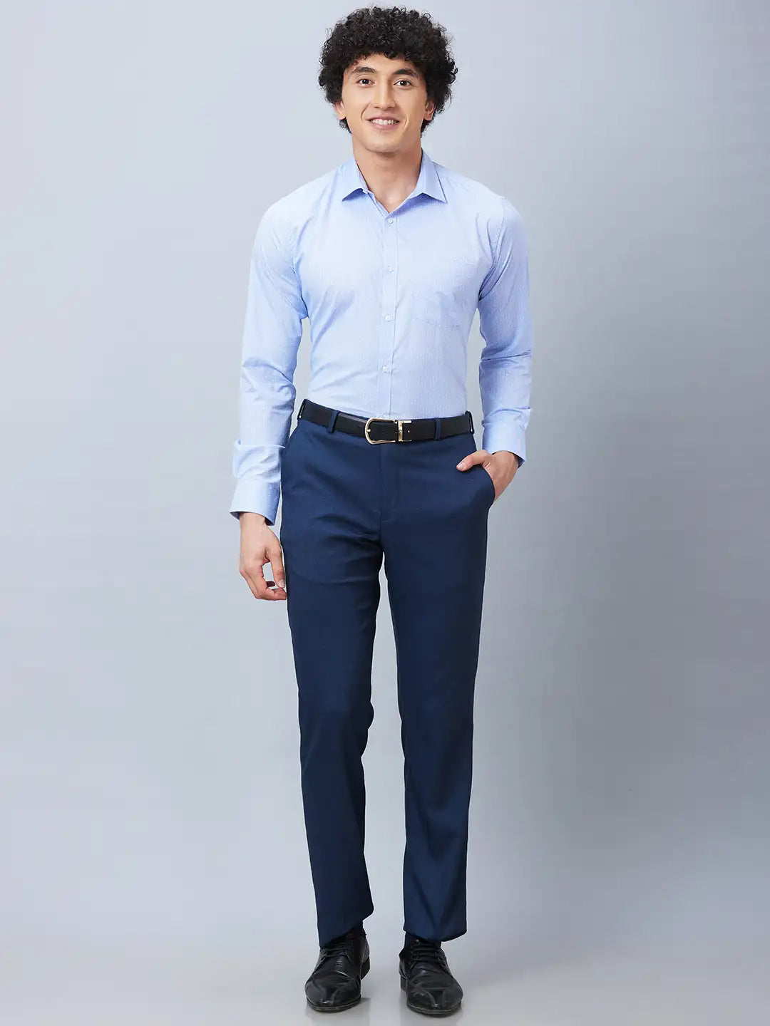 Park Avenue Men Blue Structure Slim Fit Polyester Blend Cutaway Collar Shirt