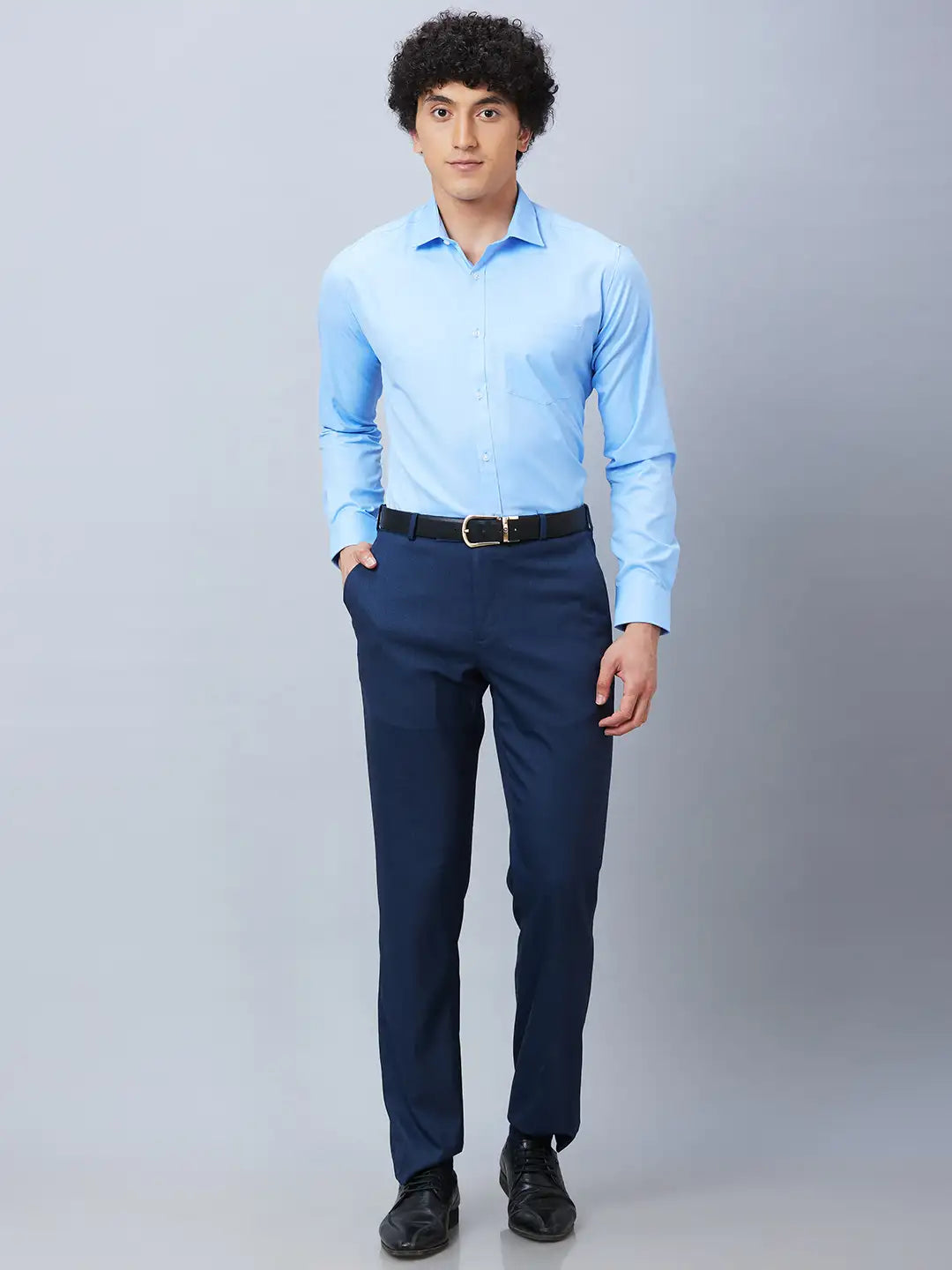 Park Avenue Men Blue Solid Slim Fit Cotton Cutaway Collar Shirt