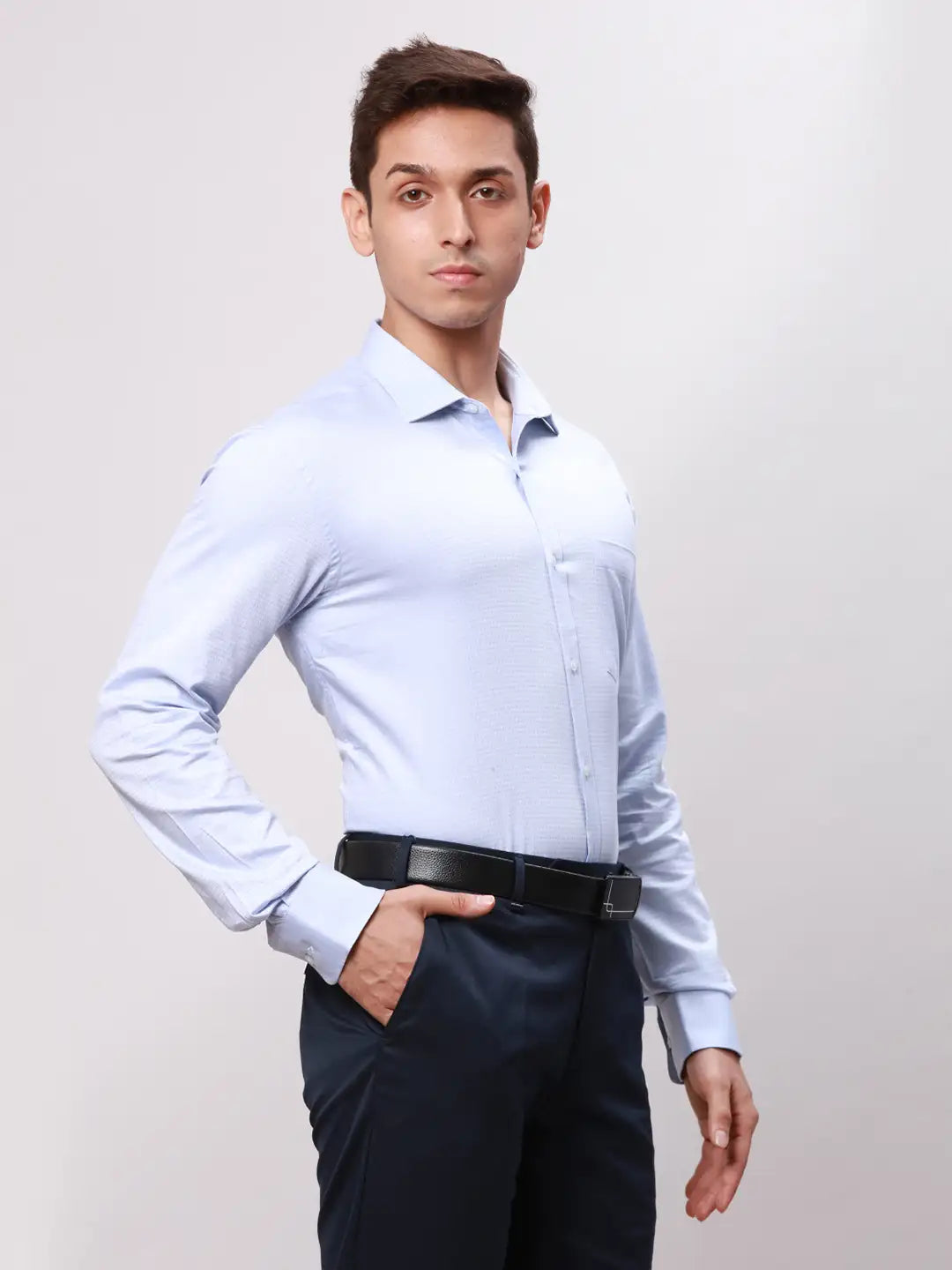 Park Avenue Men Blue Slim Fit Self Design Cotton Full Sleeve Cut Away Shirt