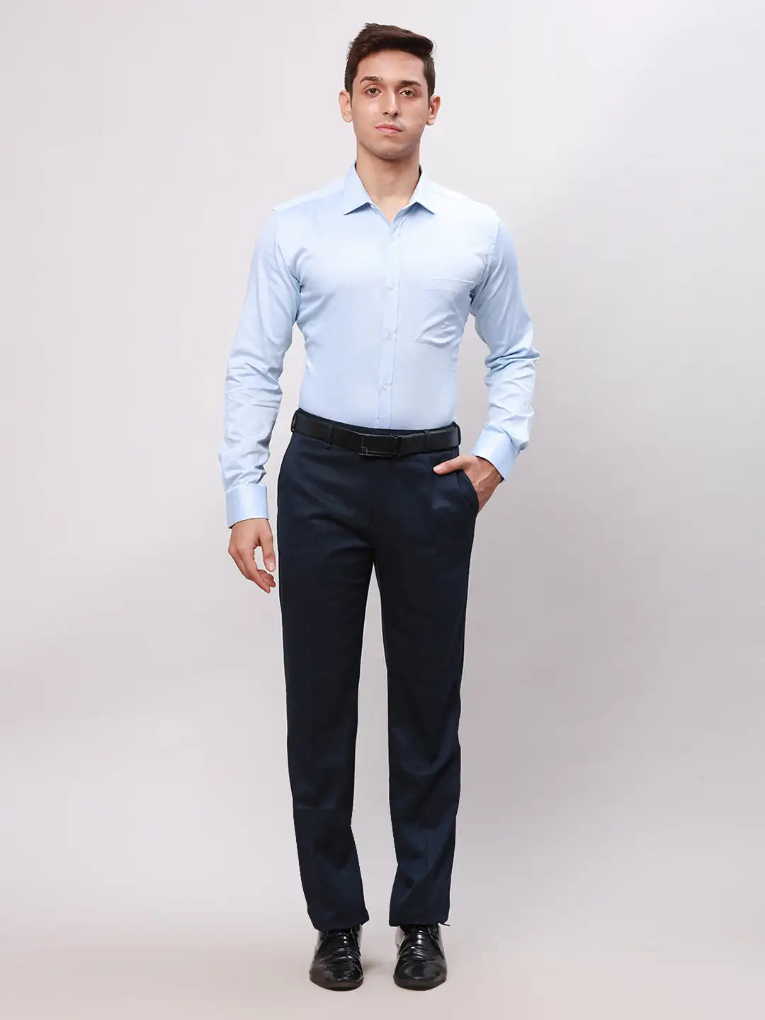 Park Avenue Men Green Slim Fit Self Design Cotton Full Sleeve Cut Away Shirt