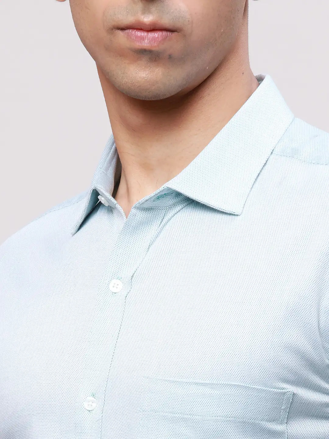 Park Avenue Men Blue Slim Fit Checkered Cotton Full Sleeve Cut Away Shirt