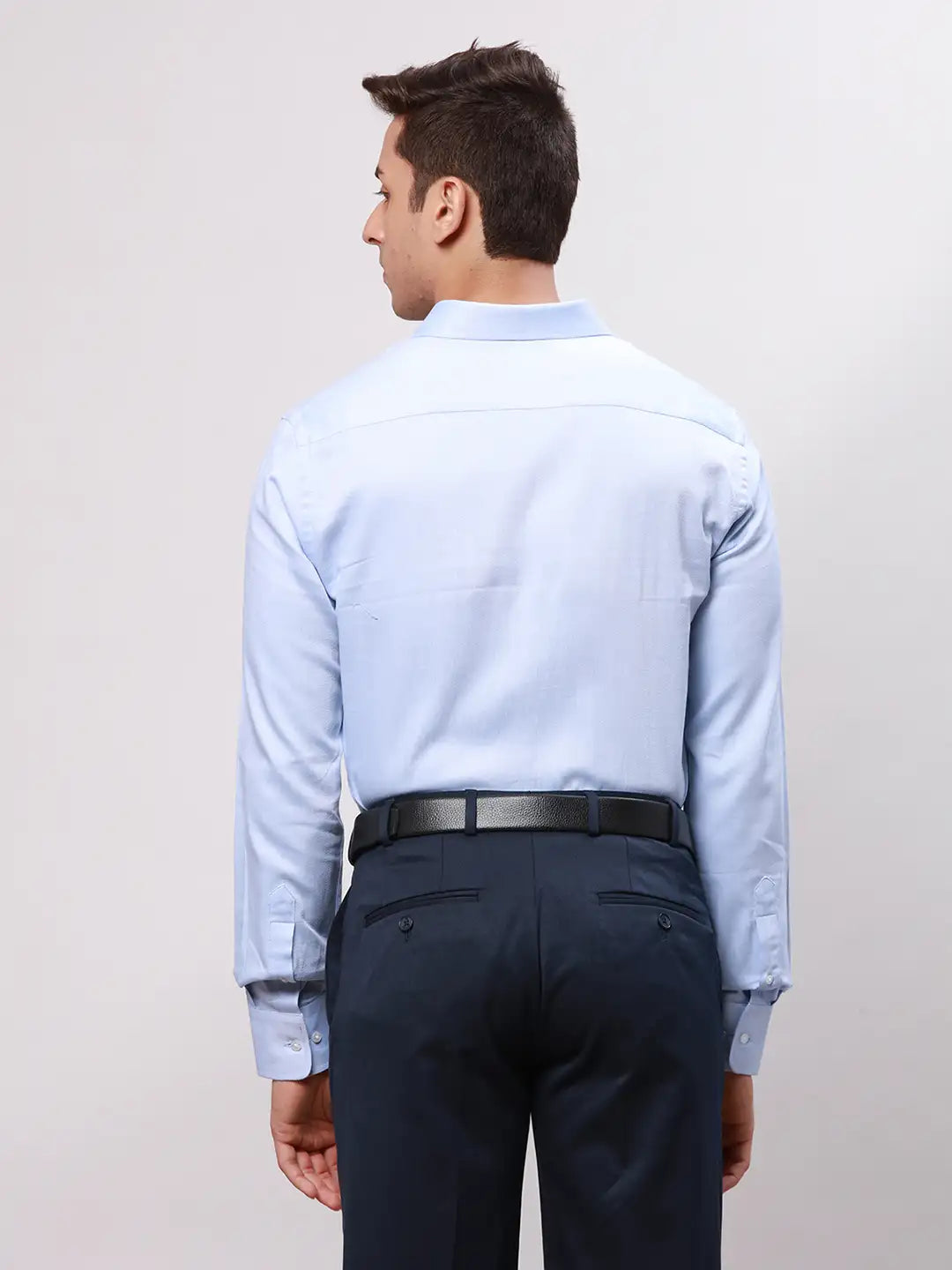 Park Avenue Men Blue Slim Fit Structure Cotton Shirts