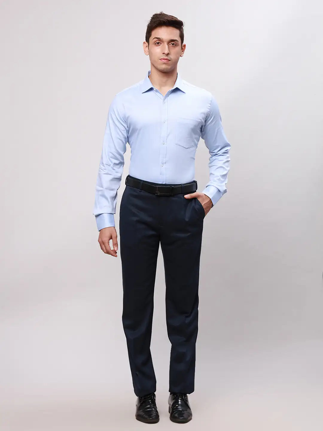 Park Avenue Men Blue Slim Fit Structure Cotton Shirts