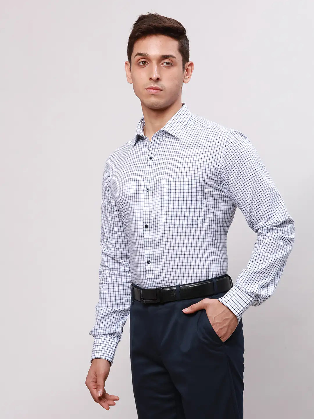 Park Avenue Men Orange Slim Fit Striped Cotton Full Sleeve Cut Away Shirt