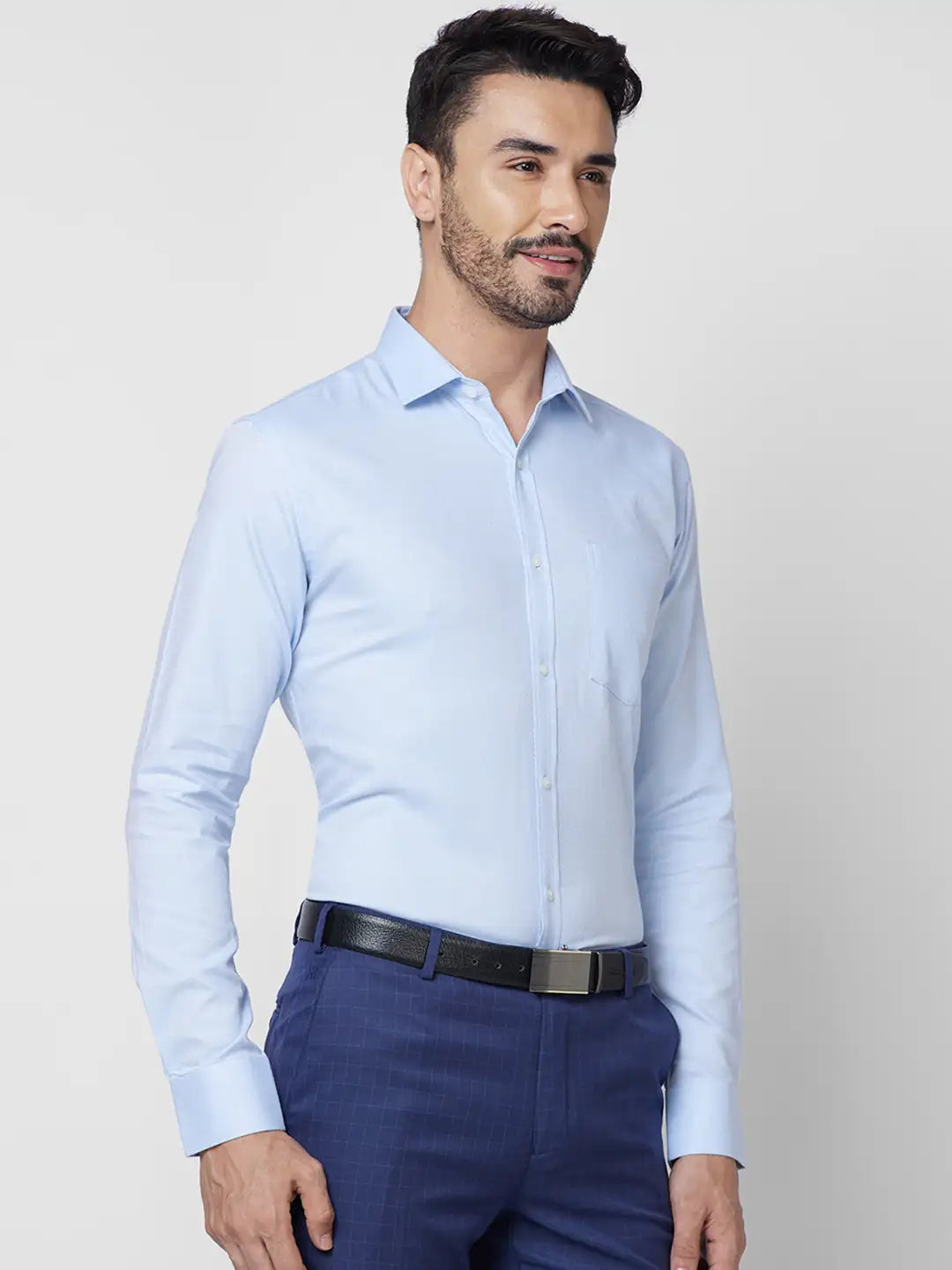 Park Avenue Men Blue Stripe Slim Fit Cotton Shirt