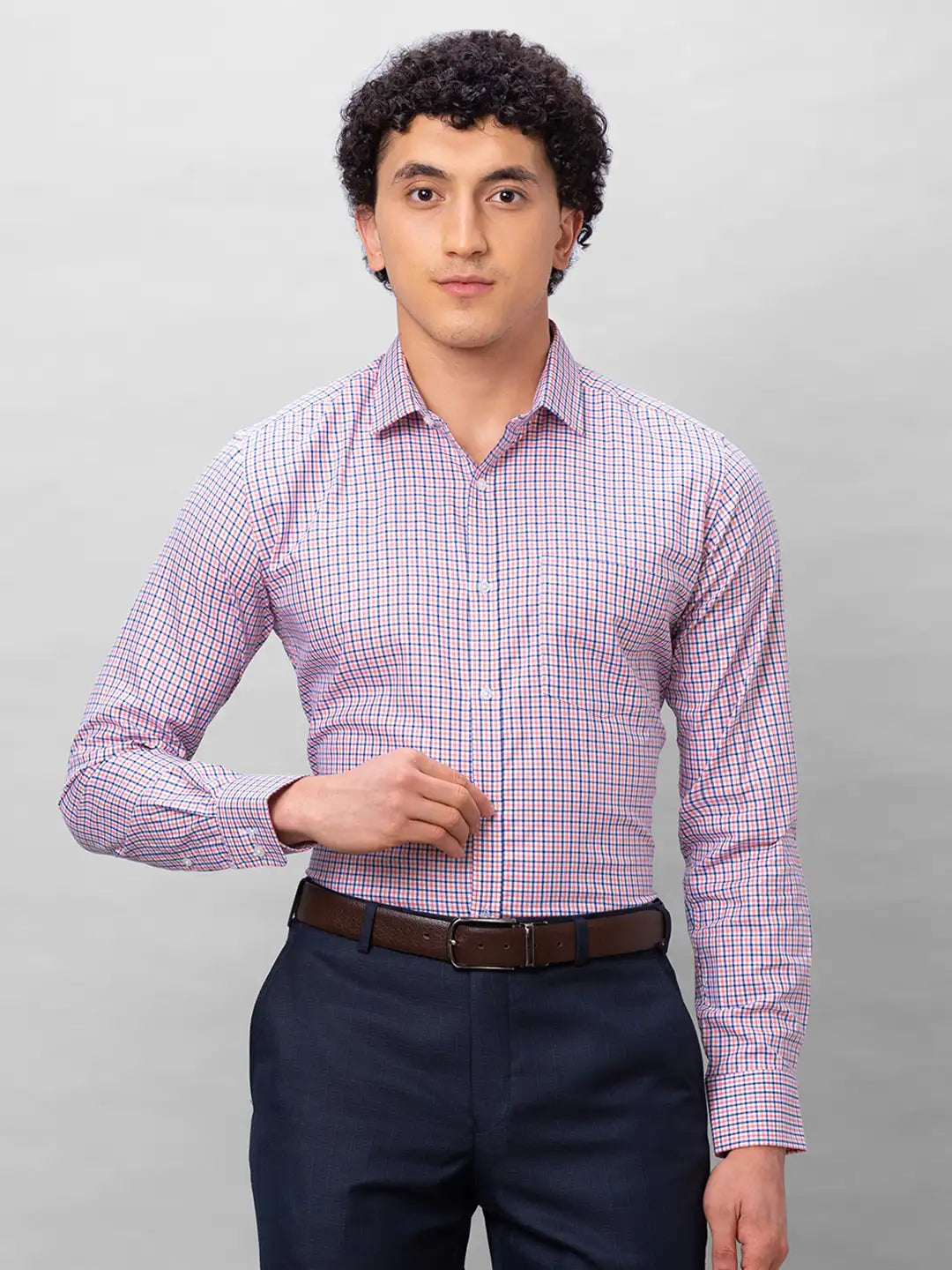 Park Avenue Men Red Checks Slim Fit Cotton Shirts
