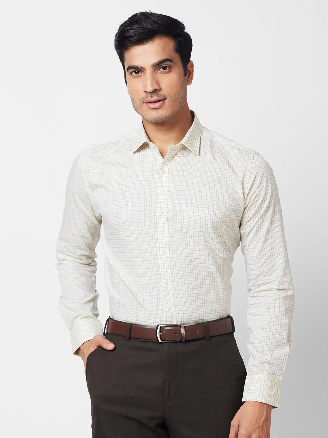 Park Avenue Men White Solid Slim Fit Cotton Blend Shirt