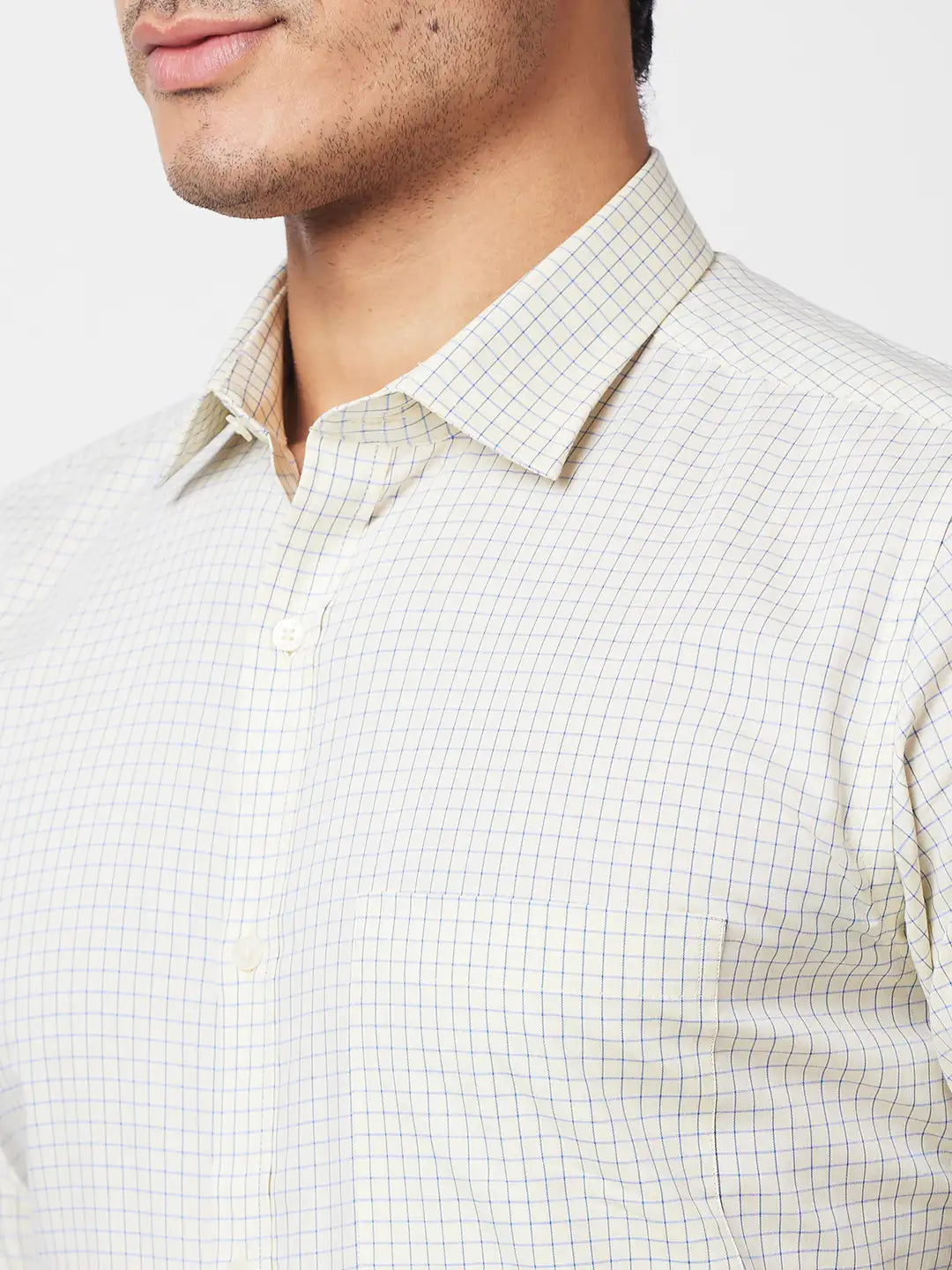 Park Avenue Men White Solid Slim Fit Cotton Blend Shirt