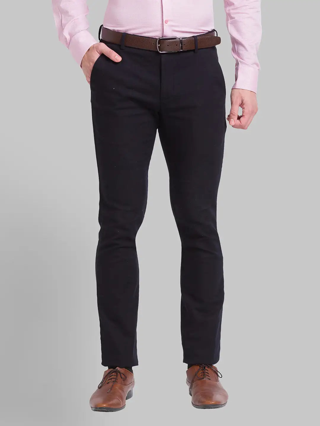 Park Avenue Men Green Solid Neo Fit Cotton Blend Trouser