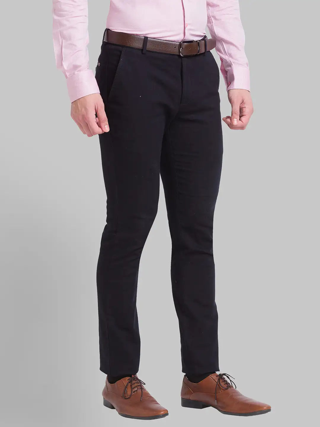 Park Avenue Men Green Solid Neo Fit Cotton Blend Trouser