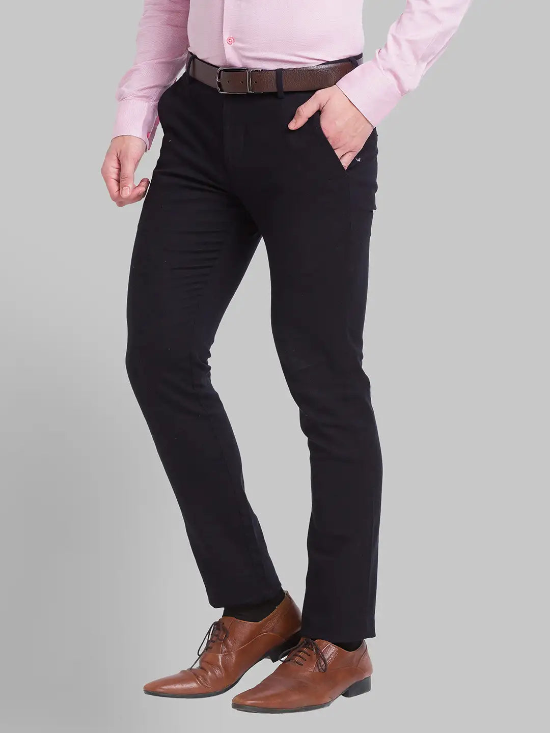 Park Avenue Men Green Solid Neo Fit Cotton Blend Trouser