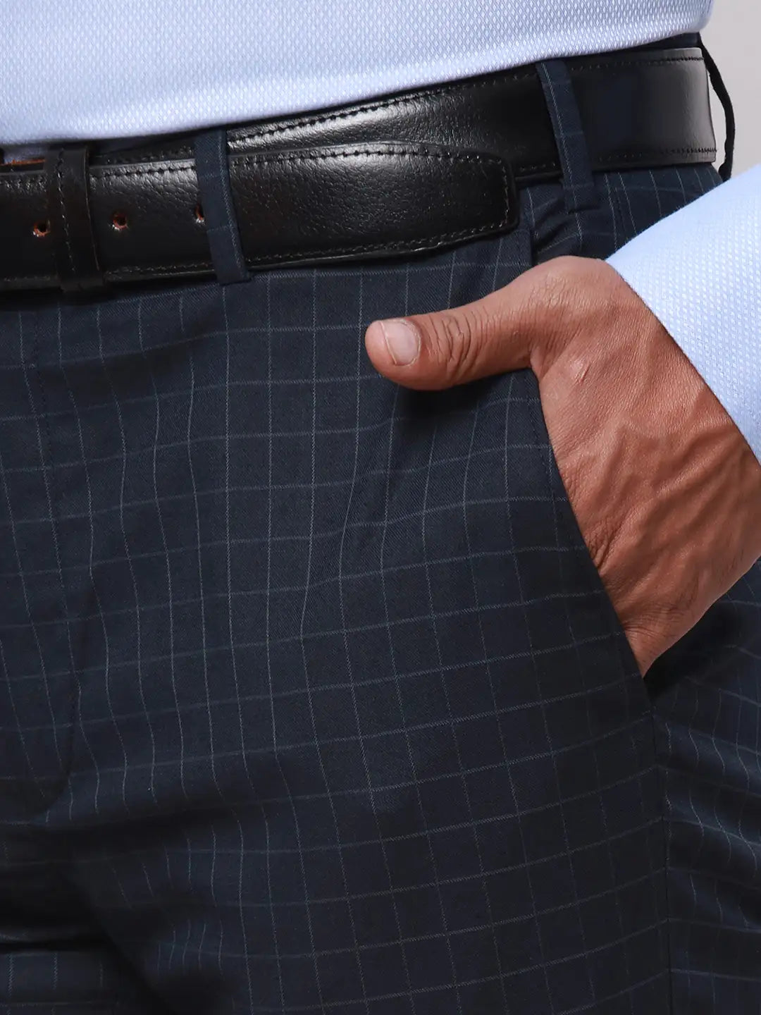 Park Avenue Men Blue Checks Super Slim Fit Polyester Blend Trousers