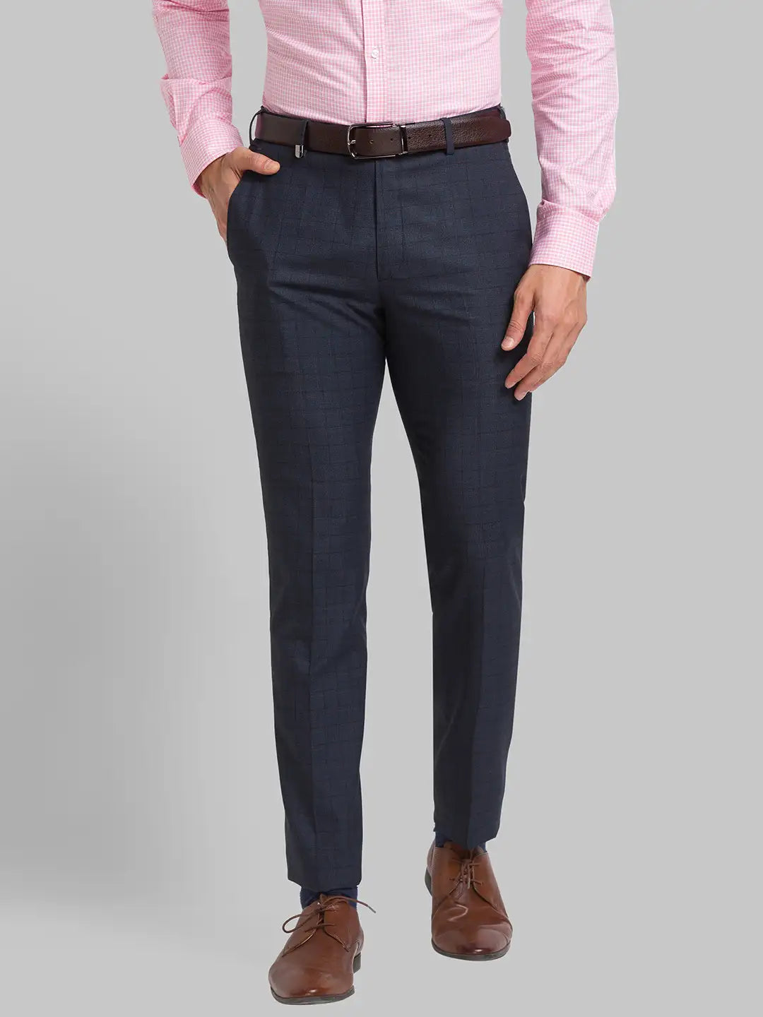 Park Avenue Men Green Checks Smart Fit Polyester Blend Trousers