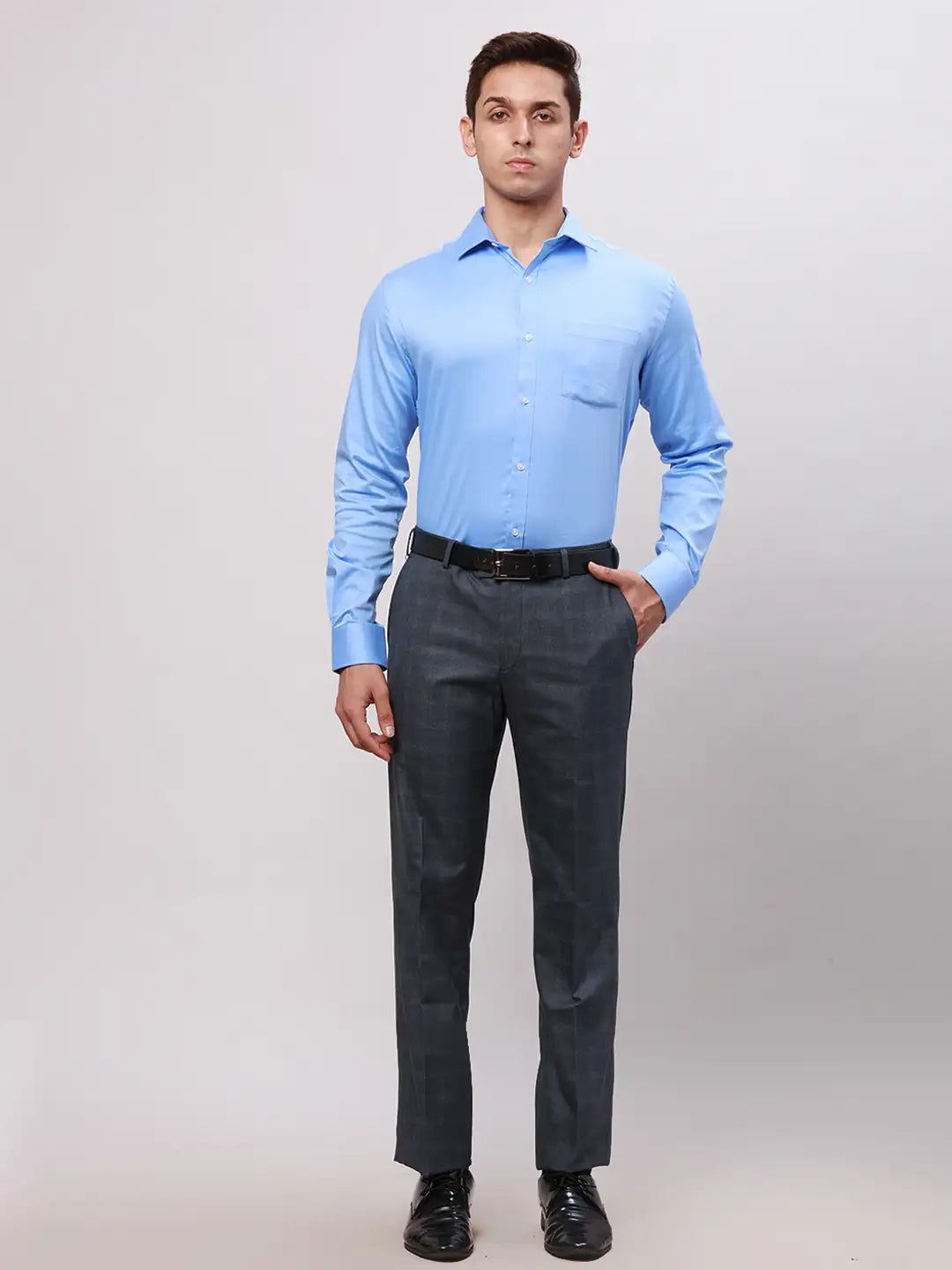 Park Avenue Men Blue Smart Fit Checks Cotton Trousers