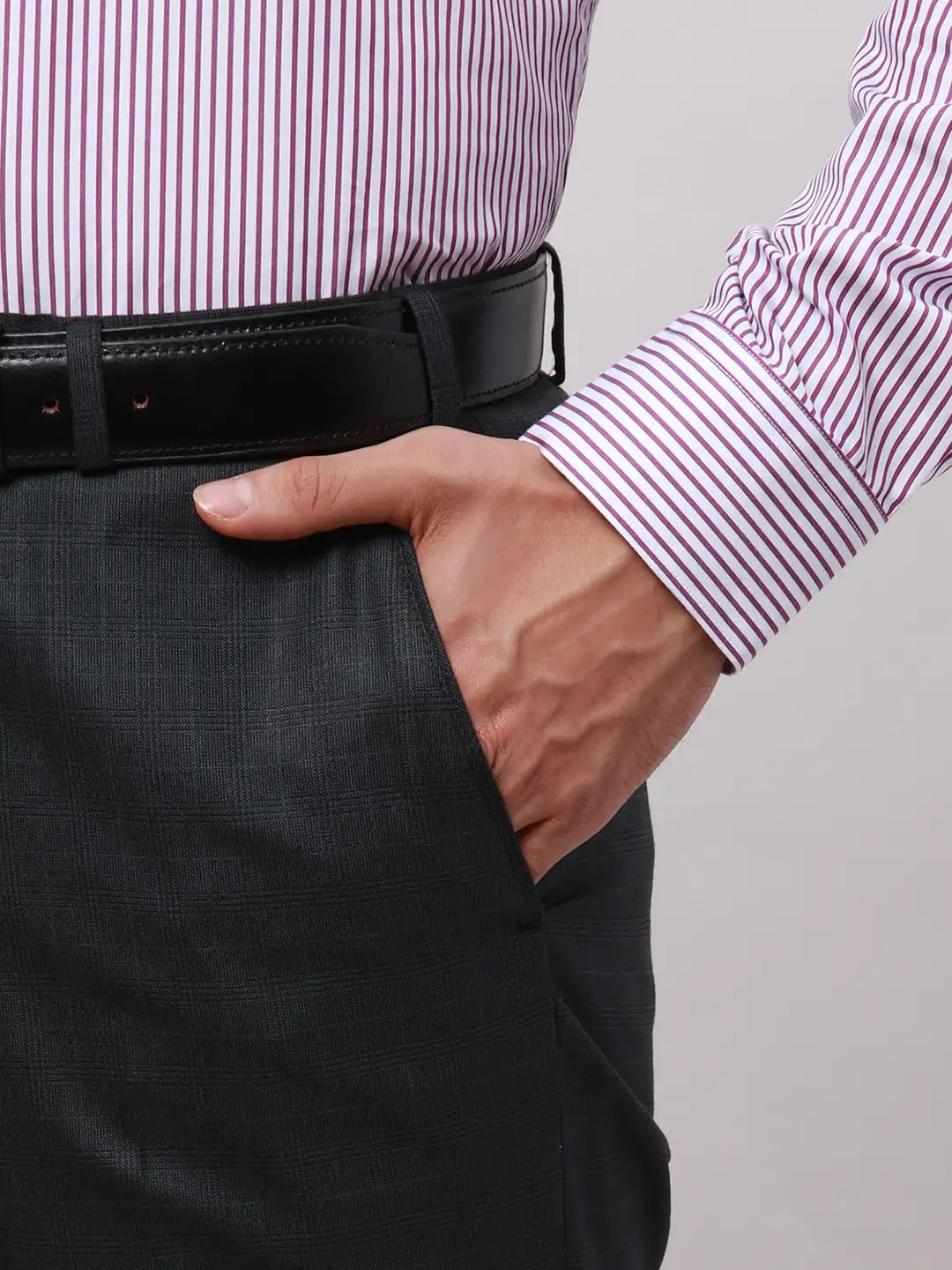 Park Avenue Men Brown Smart Fit Checks Cotton Trousers