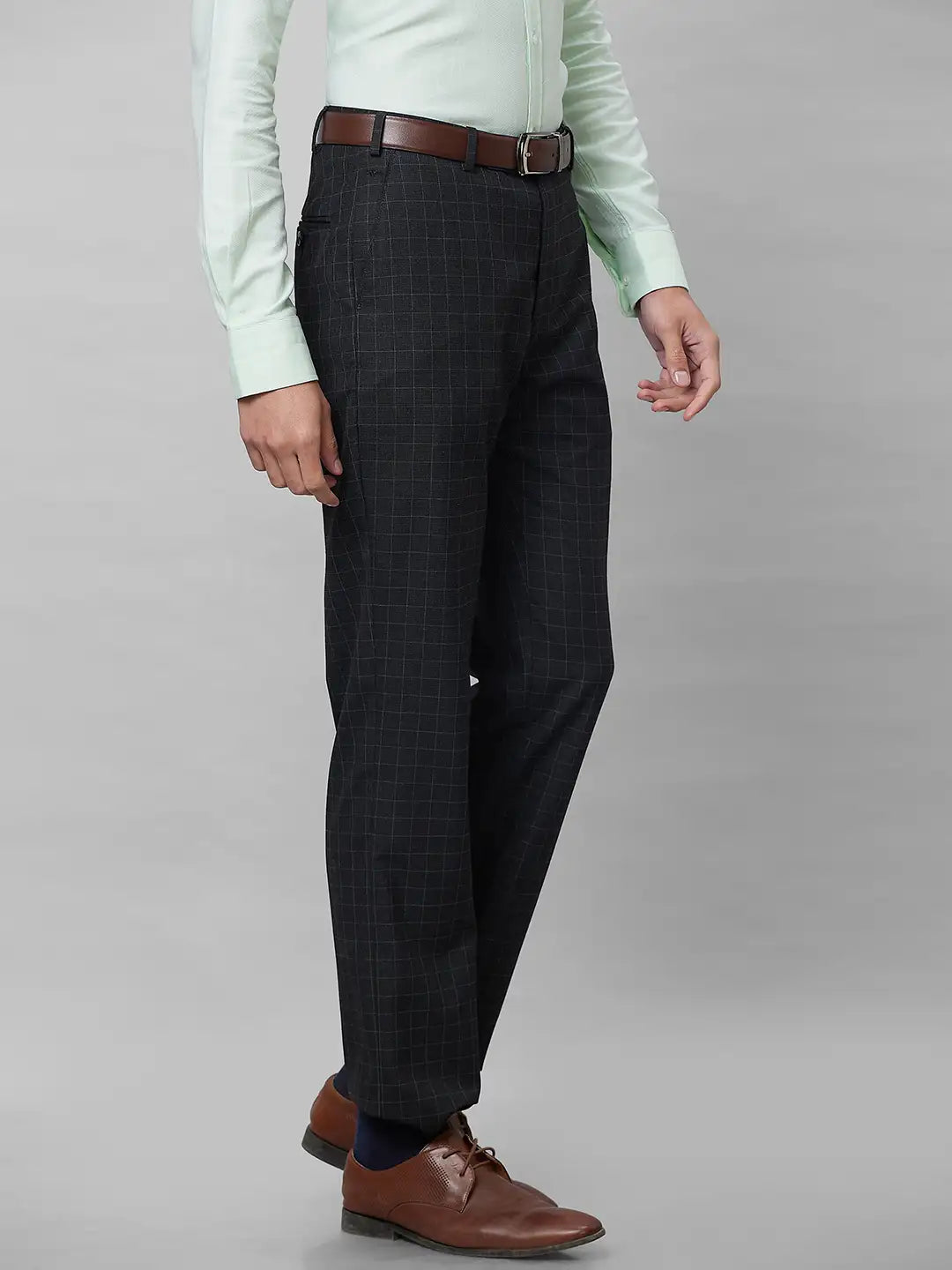 Park Avenue Men Brown Checks Smart Fit Polyester Blend Trousers