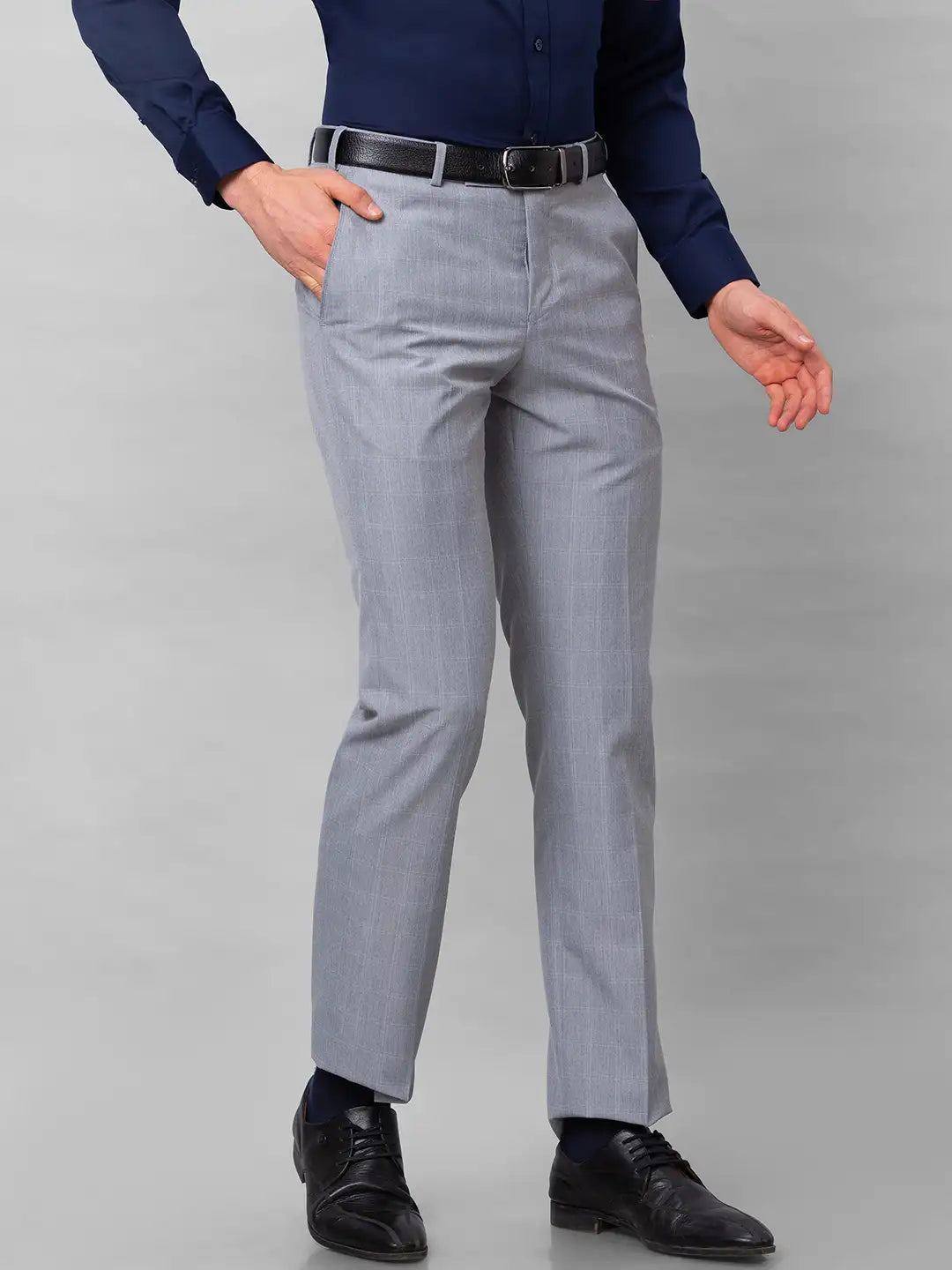 Park Avenue Men Black Checks Smart Fit Polyester Blend Trousers