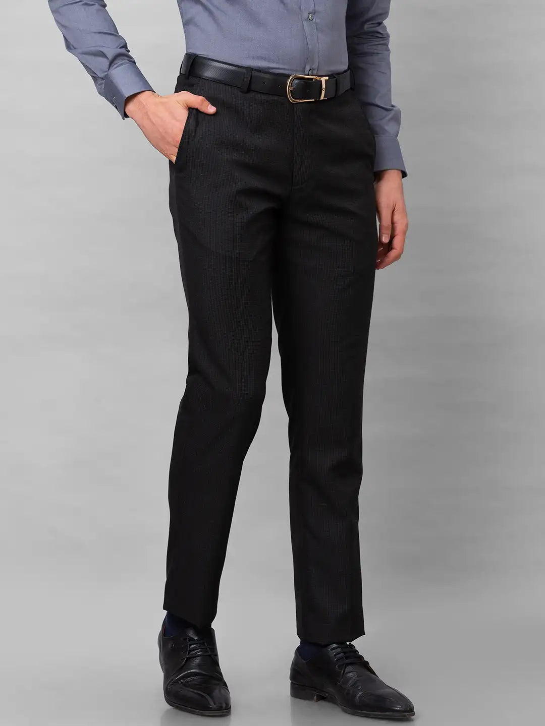 Park Avenue Men Green Structure Smart Fit Polyester Blend Trousers