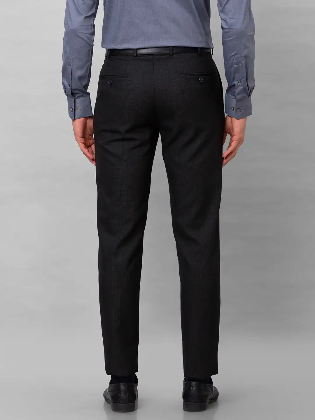 Park Avenue Men Green Structure Smart Fit Polyester Blend Trousers