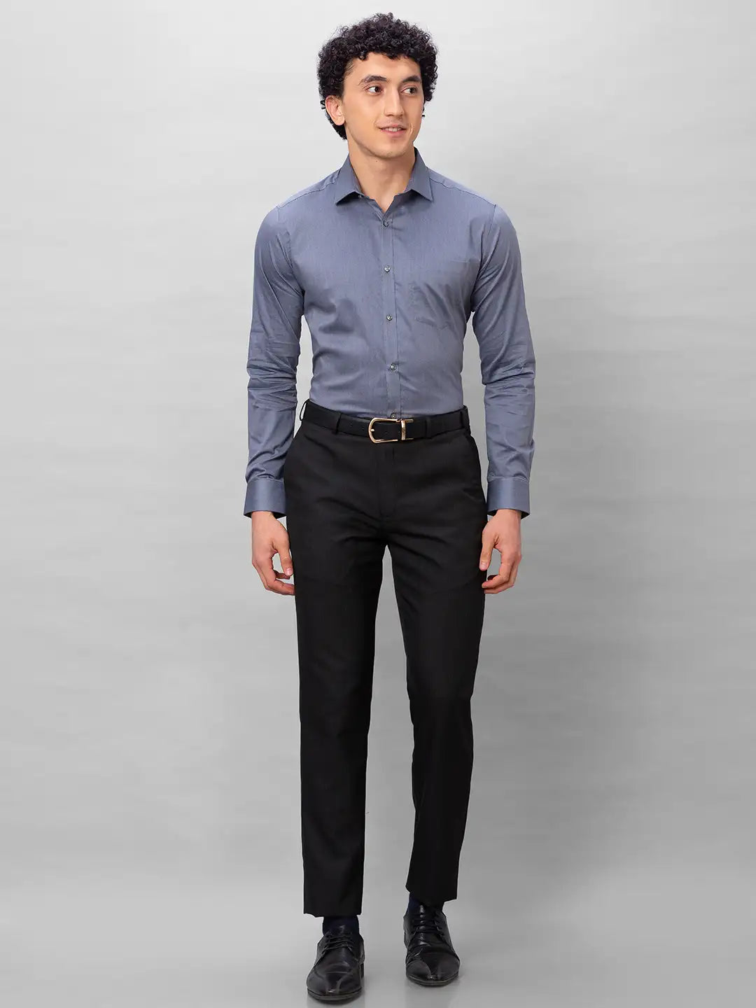 Park Avenue Men Green Structure Smart Fit Polyester Blend Trousers