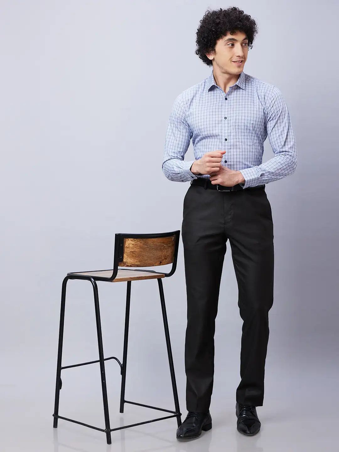 Park Avenue Men Grey Checks Smart Fit Polyester Blend Trousers