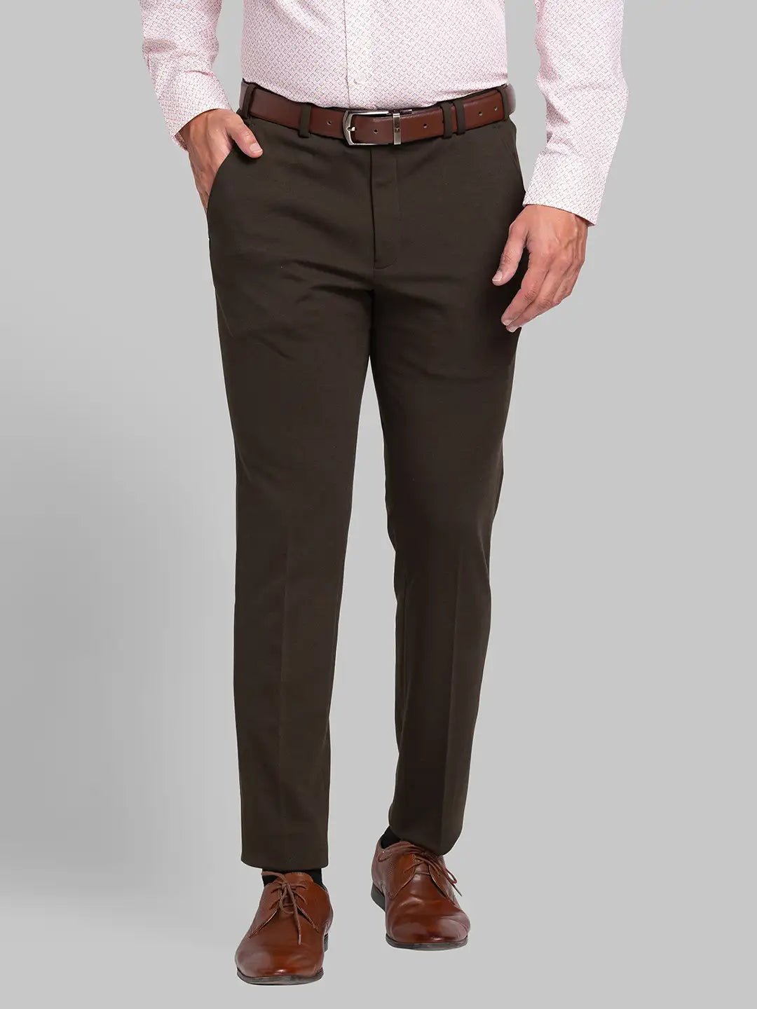 Men Low Rise Tapered Fit Black Jeans