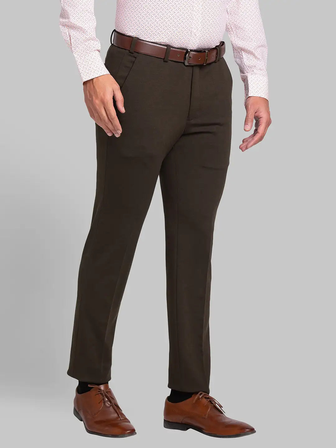 Men Low Rise Tapered Fit Black Jeans