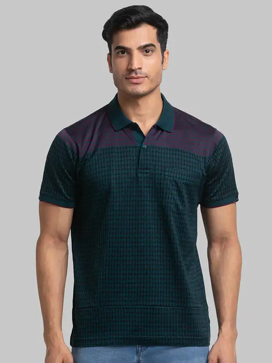 Men Contemporary Fit Maroon T-Shirt