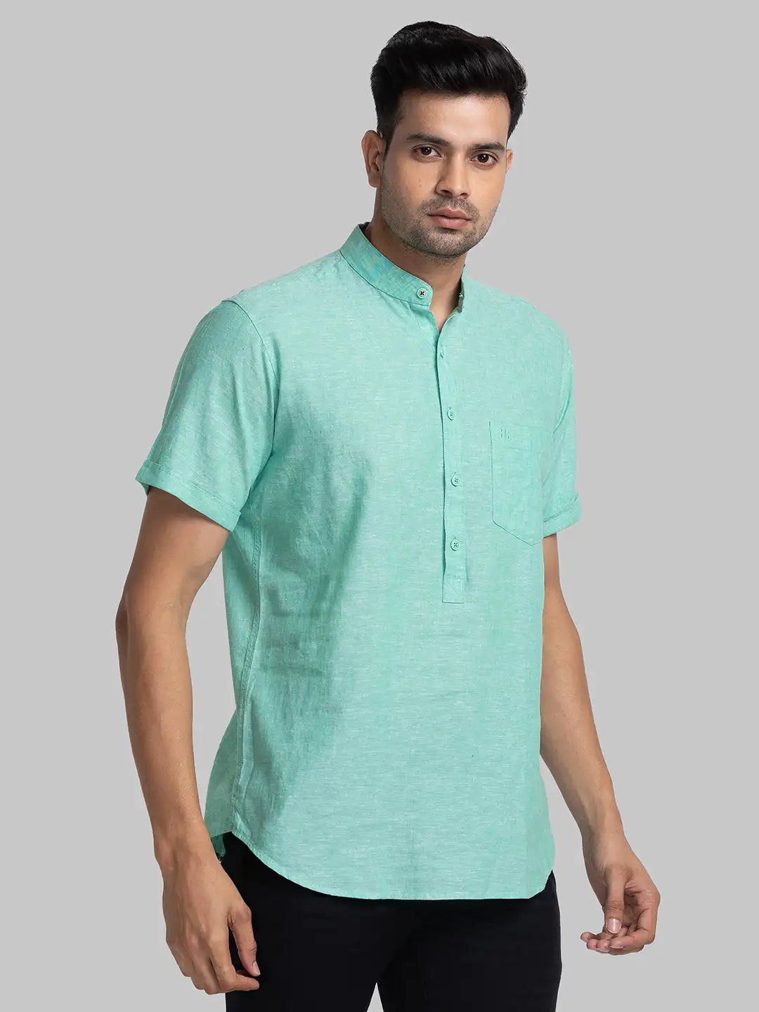 Men Red Contemporary Fit Solid Cotton Shirts