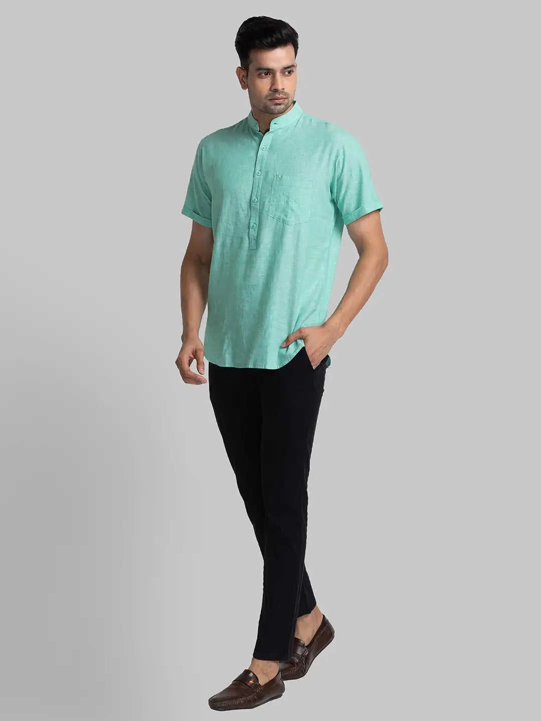 Men Red Contemporary Fit Solid Cotton Shirts