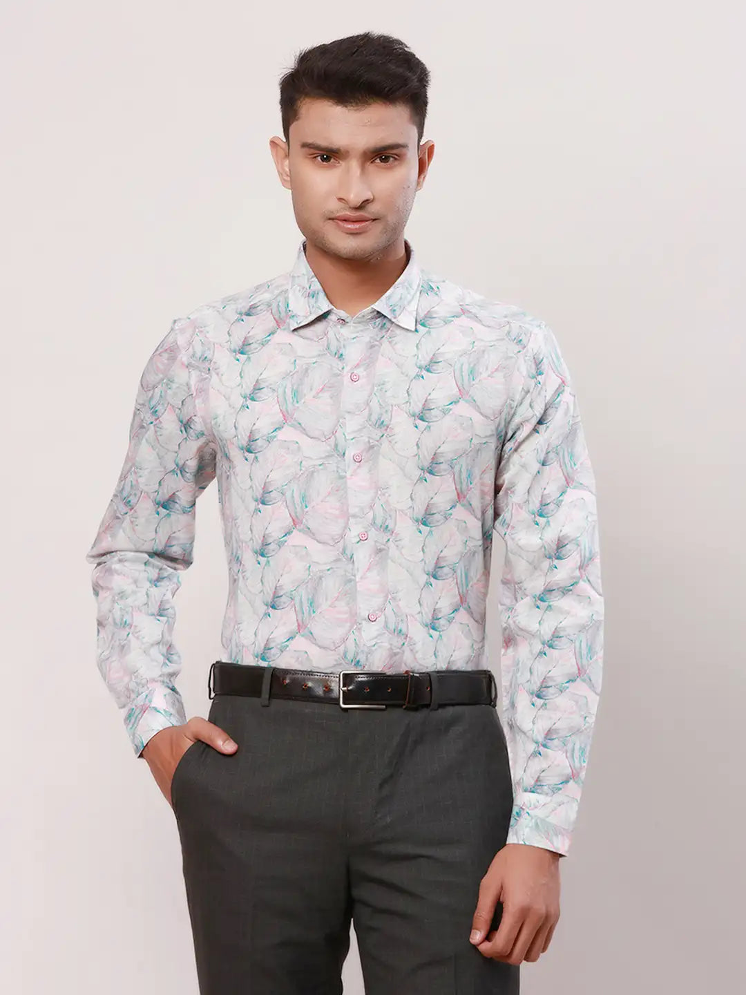 Raymond Men Green Solid Contemporary Fit Cotton Regular Collar Shirt
